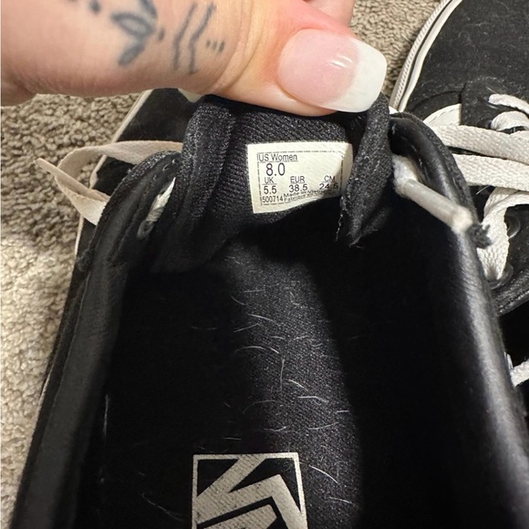 Vans - Picture 4 of 4